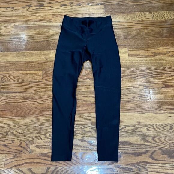 Koral Leggings | Black - Picture 2 of 6